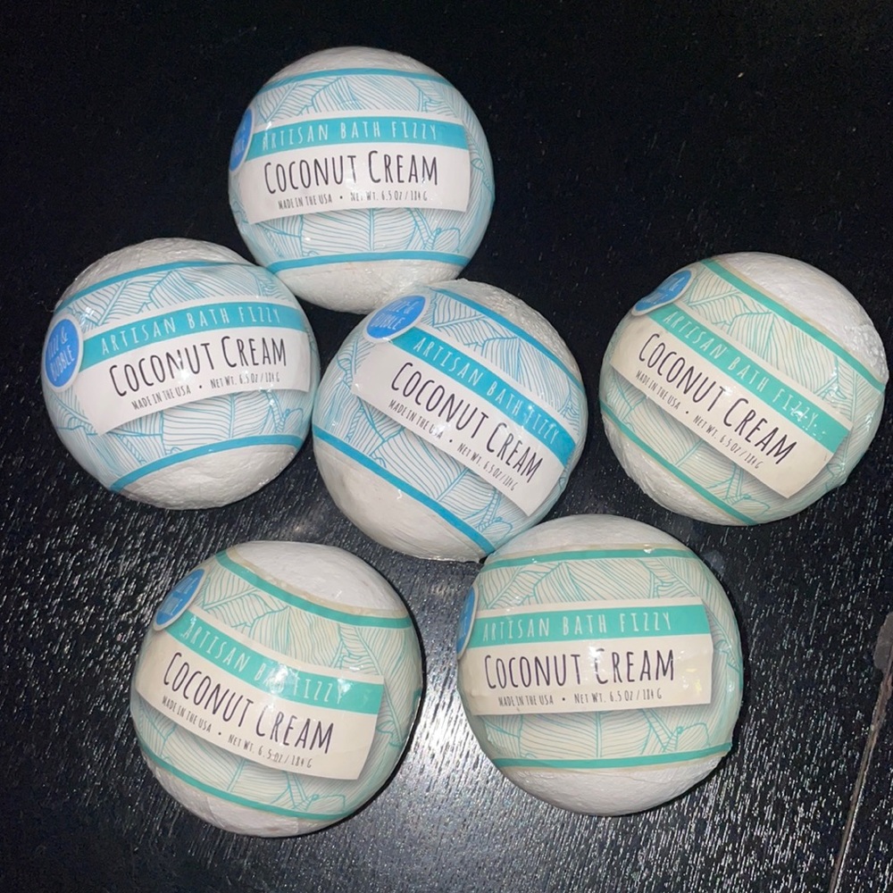 6 Fizz & Bubble Coconut Cream bath bombs. ALL for price